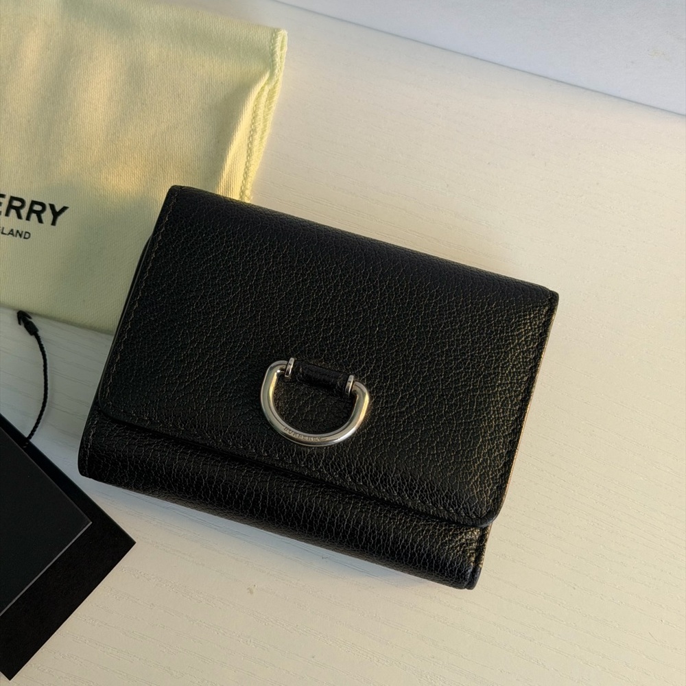 Burberry Trifold Leather D-Ring Wallet Black - Picture 2 of 6